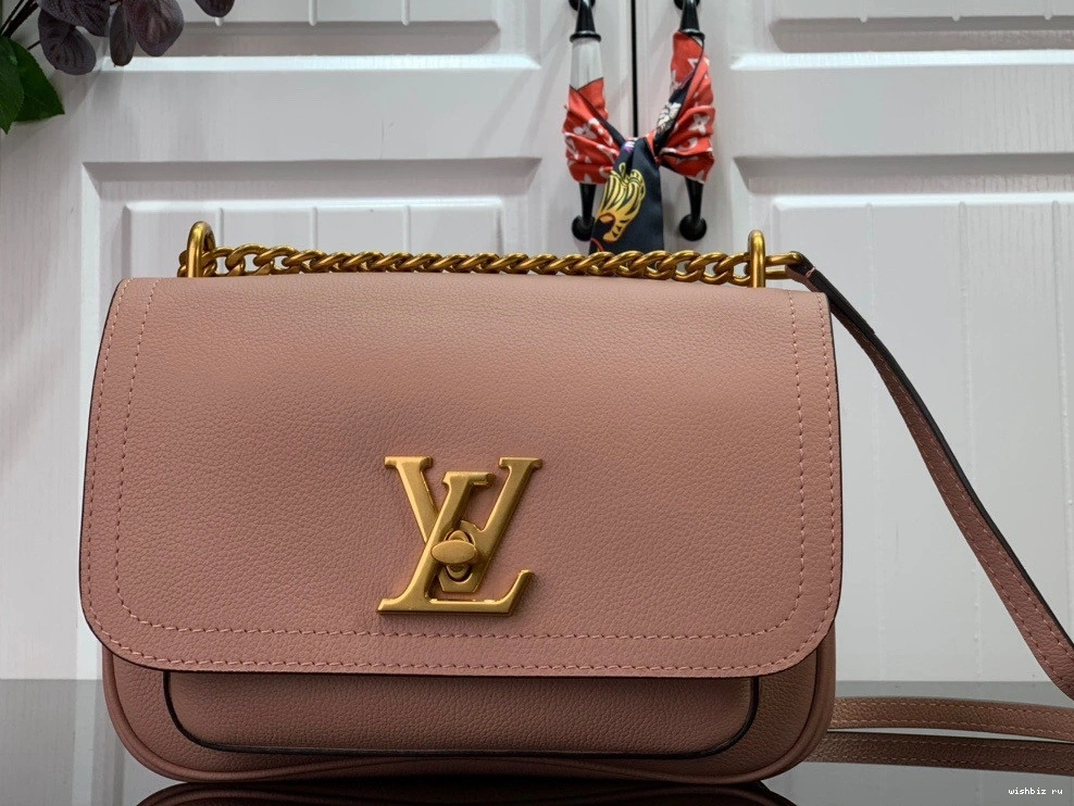 WIS PM CHAIN VUITTON LOCKME LOUIS 1028